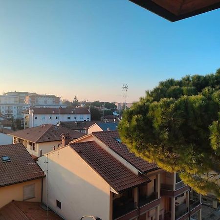 Attico A 2 Passi Dalla Stazione E Centro Storico Ravenna Buitenkant foto